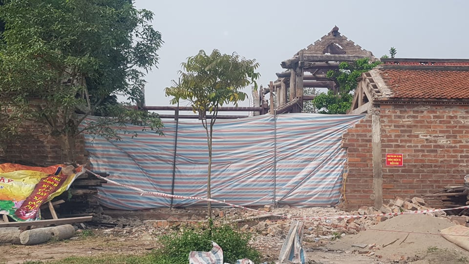 Sap tuong chet nguoi o Chua Tranh: Lo su that gay… “soc”-Hinh-9