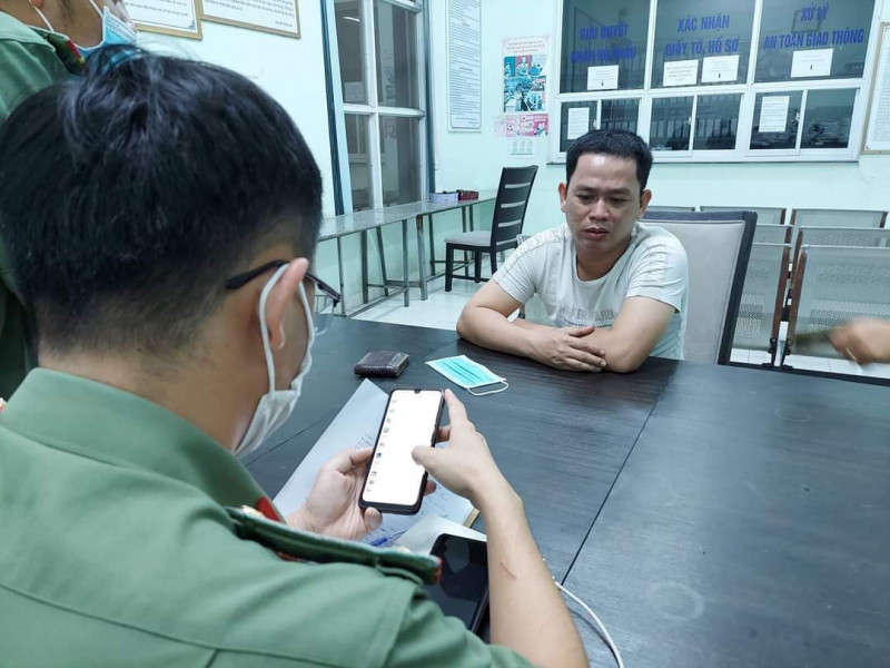 Cong an lam viec tiktoker keu goi bieu tinh truoc khu du lich cua ba Phuong Hang