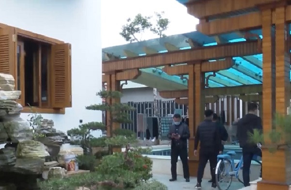 Phòng CSHS Công an tỉnh Quảng Ninh vừa chủ trì, phối hợp với Cục An ninh mạng và phòng chống tội phạm công nghệ cao, Bộ Công an triệt phá đường dây đánh bạc và đánh bạc trực tuyến với quy mô giao dịch lên đến trên 10.000 tỷ đồng. 