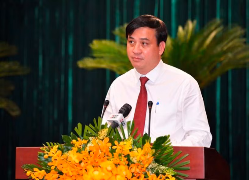 Dau an Pho Chu tich TP HCM Le Hoa Binh truoc khi gap nan-Hinh-18