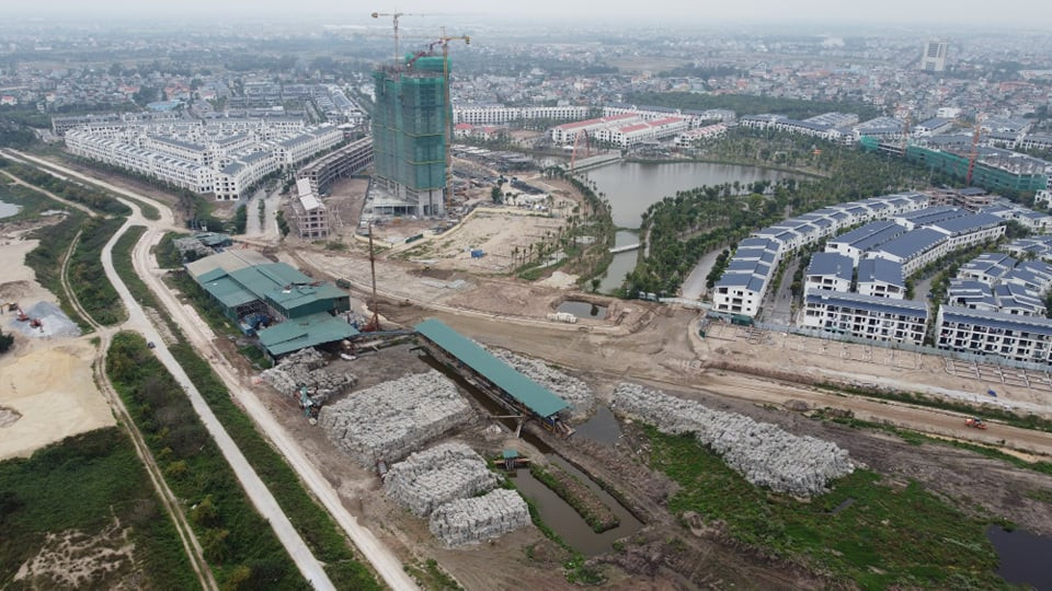 Hải Dương yêu cầu công ty Huy Hoàng di dời “núi” phế liệu nhựa Hai Duong yeu cau cong ty Huy Hoang di doi “nui” phe lieu nhua