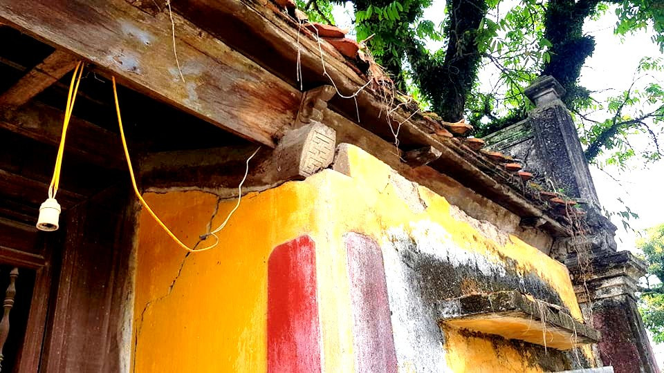 Người dân địa phương mong muốn các cấp chính quyền, các cơ quan quản lý nhà nước về di sản văn hóa sớm có giải pháp trùng tu lại di tích này.