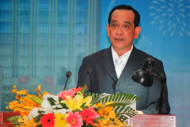 Phạm Văn Cành - cựu Phó Bí Thư thường trực Tỉnh ủy Bình Dương: Theo cơ quan điều tra, ông Cành được phân công phụ trách lĩnh vực kinh tế Đảng. Với hành vi tương tự bị can Trần Văn Nam trong việc xử lý khu đất 43ha của Tổng công ty 3/2. Dù biết Tổng công ty 3/2 đã chuyển nhượng khu đất 43ha cho liên doanh trái chủ trương, quyết định của Tỉnh ủy và trái quy định pháp luật nhưng vẫn đồng ý.