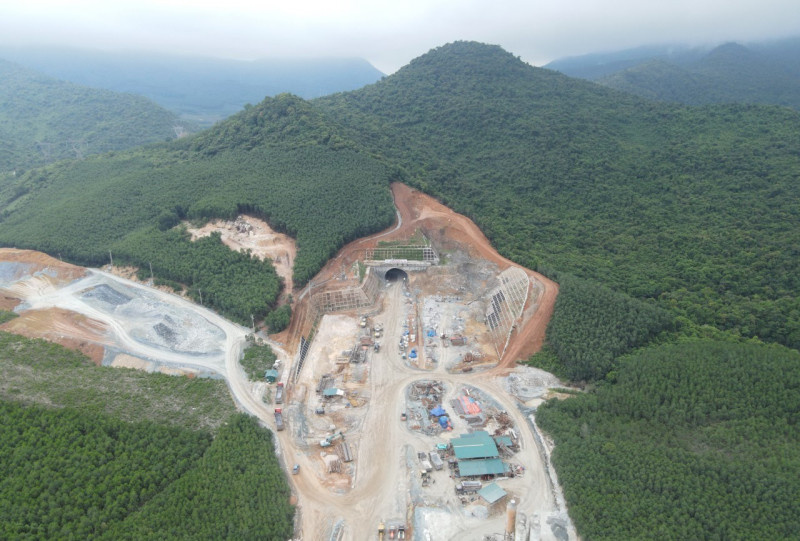 Vụ vi phạm khai thác khoáng sản: "Ông lớn" Sơn Hải đã nộp phạt Vu vi pham khai thac khoang san: