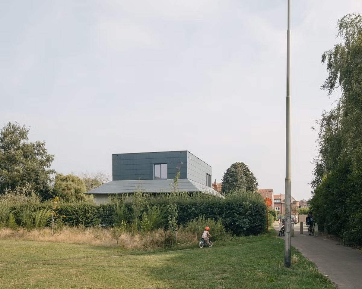 Nha cap 4 cu 'lot xac' nho cach thiet ke gac lung an tuong-Hinh-6