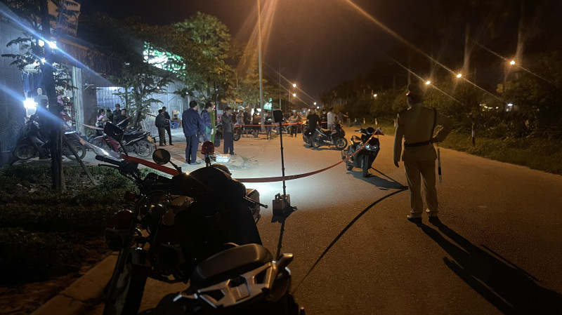 Kẻ đâm Phó trưởng công an phường ở Huế lĩnh 20 năm tù - Hình 2 Ke dam Pho truong cong an phuong o Hue linh 20 nam tu-Hinh-2