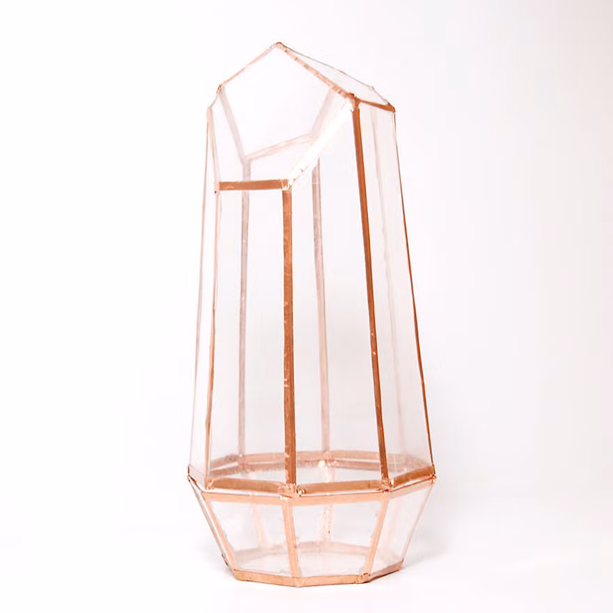 Đối với phần đề của nhà kính mini, bạn cũng làm tương tự như vậy. (Nguồn Bored Panda)