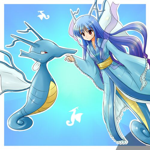 Kingdra, một Pokemon hệ biển có sức mạnh vô cùng to lớn, chỉ với một cái ngáp cũng có thể tạo ra dòng chảy ngầm nhấn chìm cả một con tàu. Khi hóa hình người, Kingdra xinh đẹp hệt như tiểu long nữ.