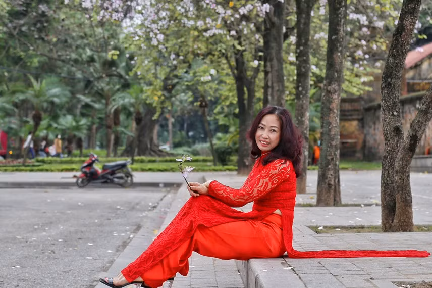 Hoa ban có màu sắc của sự tinh khôi trong sáng, được nhiều người ví như vẻ đẹp trong trẻo của những thiếu nữ miền sơn cước.