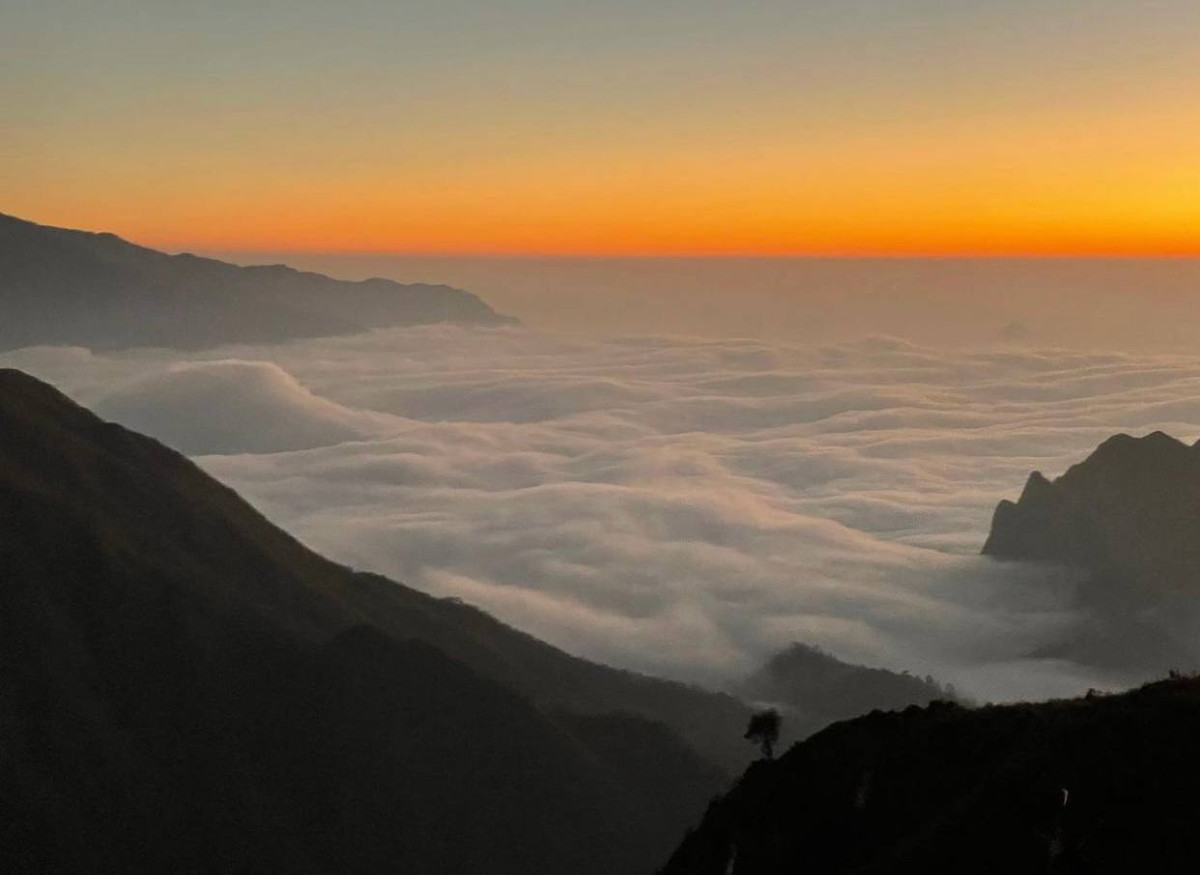 Gioi tre ru nhau chinh phuc bien may giua dai ngan Tay Bac-Hinh-2