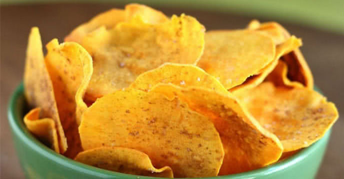 Bên cạnh đó, người hay bị chóng mặt nên tránh ăn đồ ăn quá mặn, chứa nhiều muối. Ảnh: thegioiamthuc.