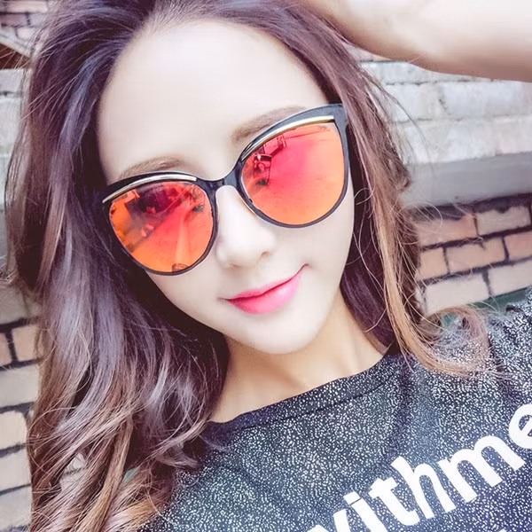 Bên cạnh đó, đeo kính râm còn hạn chế ung thư mí mắt nhờ hạn chế tối đa bụi bẩn, vi khuẩn làm ảnh hưởng đến mí mắt. Ảnh: design.