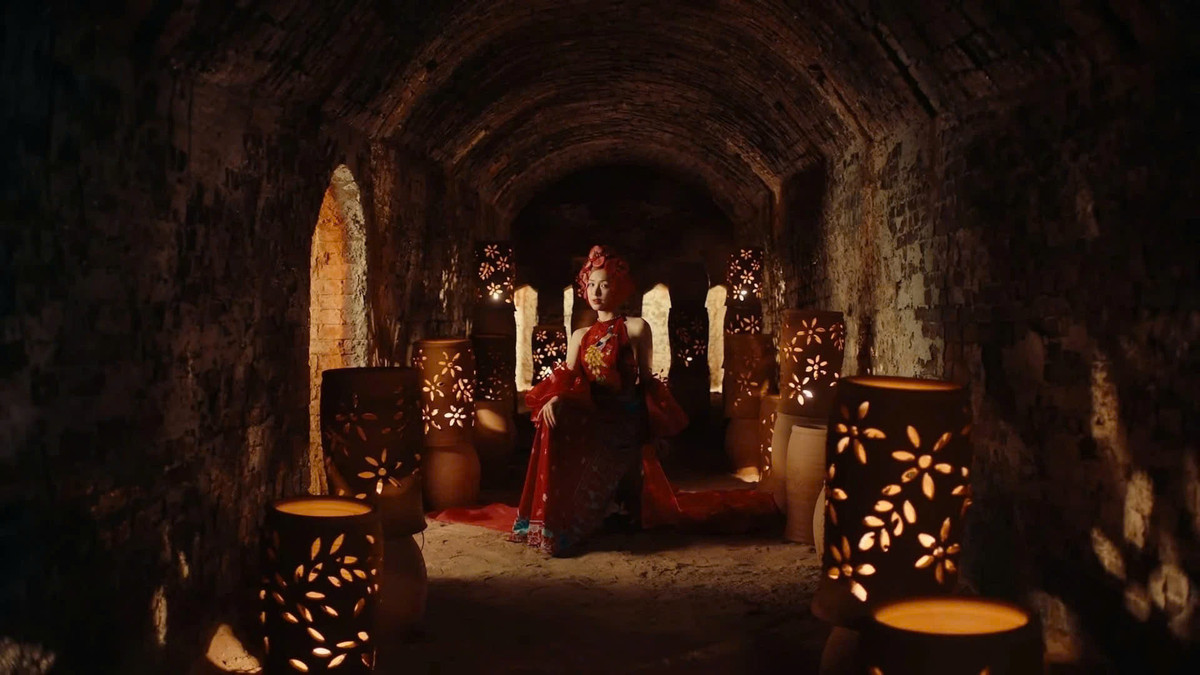 Làng gốm Phù Lãng là làng nghề truyền thống nổi tiếng thuộc xã Phù Lãng, thị xã Quế Võ, tỉnh Bắc Ninh. Đây là một trong những làng gốm cổ của Việt Nam, với lịch sử hơn 800 năm hình thành và phát triển từ khoảng thế kỷ XIII, dưới thời nhà Trần.