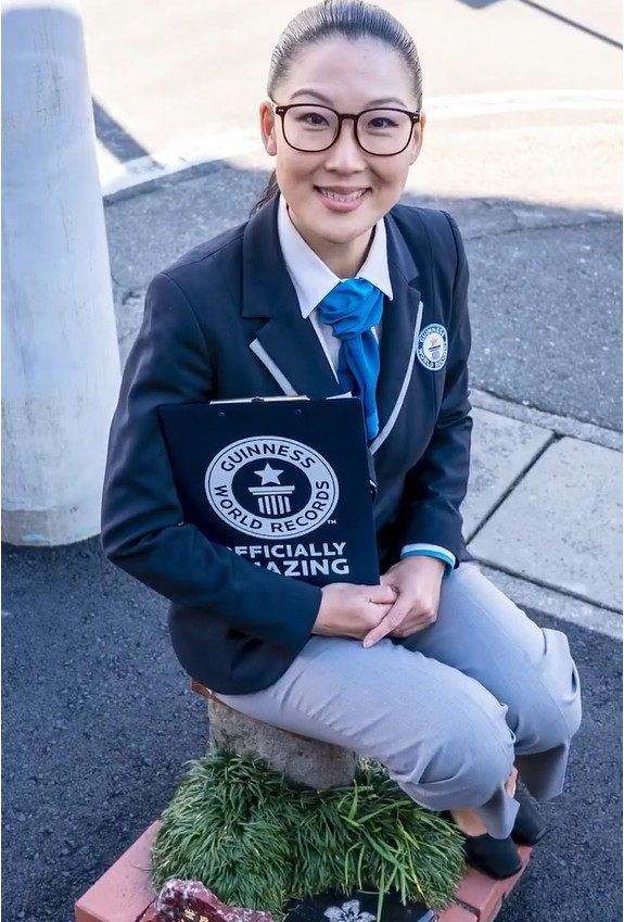 Theo Shuji Koyama, trưởng nhóm quản lý xây dựng của thị trấn Nagaizumi, công viên này được xây dựng vào năm 1988 để tận dụng tối đa không gian trống trên đường. Ảnh Guinness World Records 