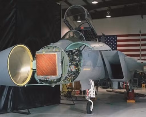 Song song với chương trình nâng cấp F-15J lên chuẩn F-15 JSI, nhiều khả năng Nhật Bản sẽ xúc tiến việc bán bớt lô F-15 đời đầu như đã thông báo trước đó để trang trải một phần chi phí hiện đại hóa và giảm bớt gánh nặng duy trì số phi cơ trên.