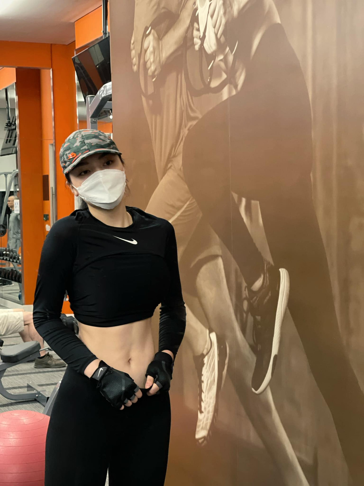 Kỳ Duyên còn tiết lộ, tròn 1 tháng ăn kiêng cô giảm được 5kg.