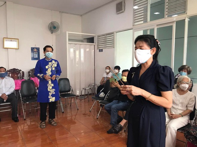 Le tuong niem 16 nghe si Viet qua doi trong dai dich COVID-19