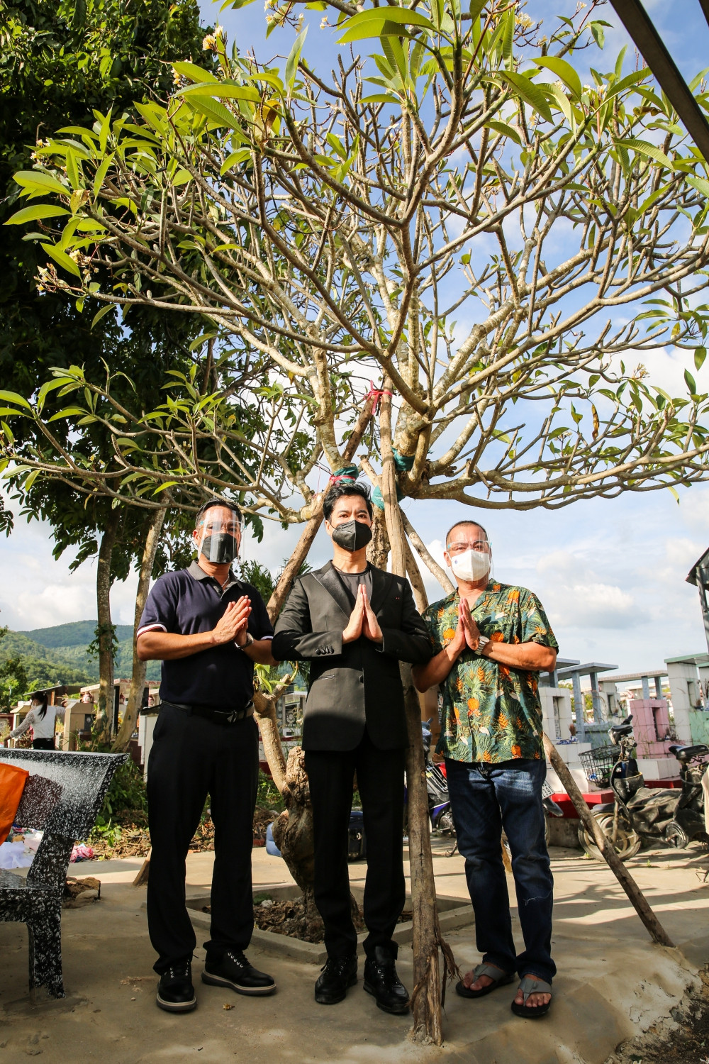 Danh ca Ngọc Sơn an lòng khi giờ phút cuối vẫn chu toàn cho cha mẹ.