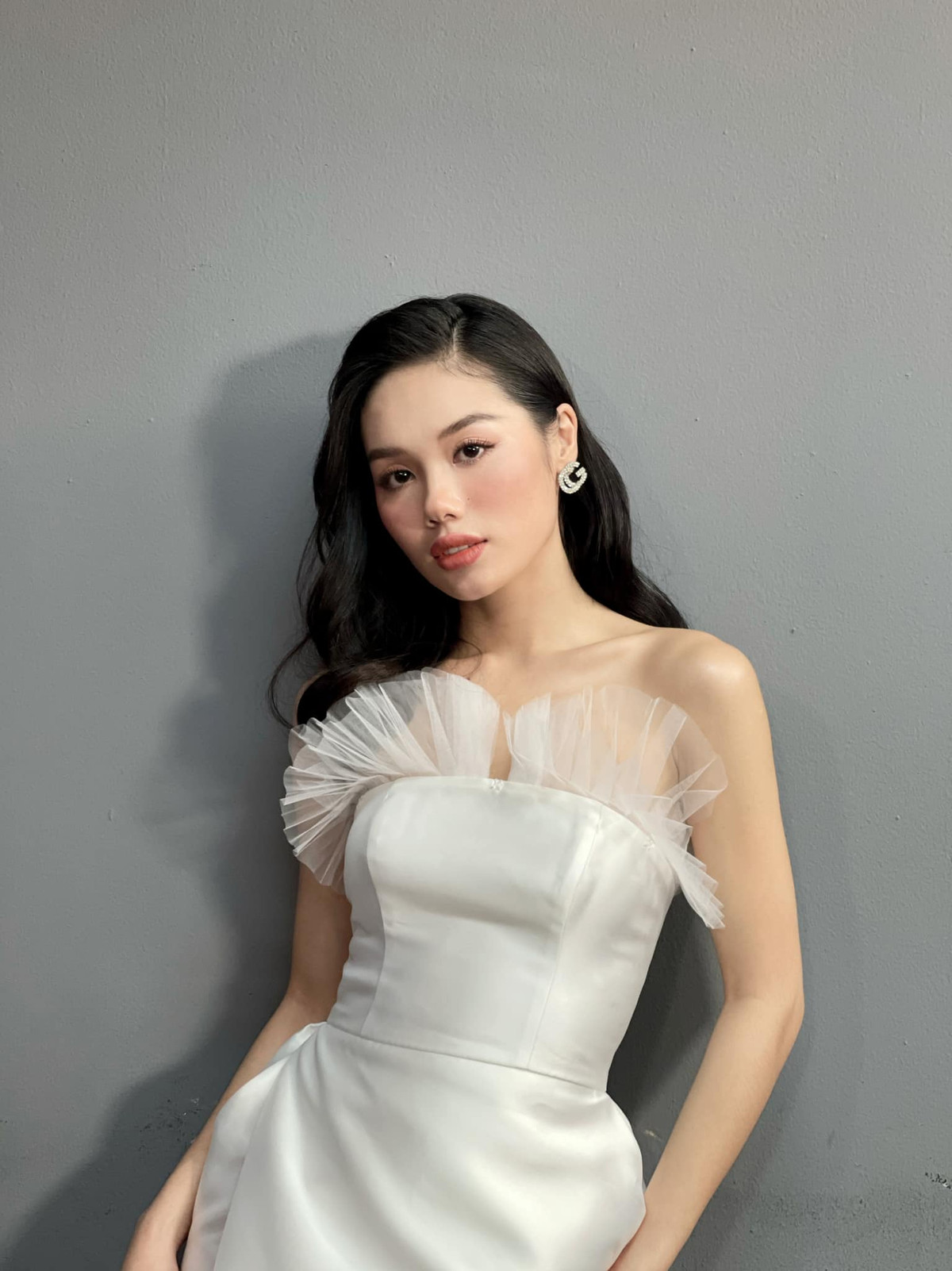 Trước đó, cô gái sinh năm 1995 từng có kinh nghiệm làm người mẫu ảnh, chụp lookbook.