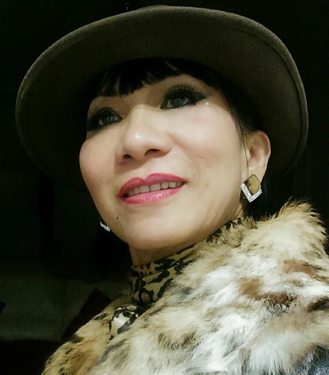 Ca si dau tien duoc Phu Quang chon hat 