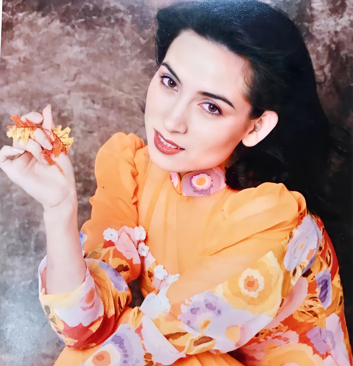 Sau chuyến bay không khứ hồi, cố ca sĩ Phi Nhung đã đoàn tụ cùng con gái Wendy trong sự xót xa, thương cảm của hàng triệu khán giả, đồng nghiệp. Hoàn thành các thủ tục cuối cùng, Wendy và gia đình đã thực hiện những chuyến đi, đưa cố ca sĩ đến những nơi đẹp. Đầu tiên là Seattle - thành phố lớn nhất của tiểu bang Washington, Mỹ.