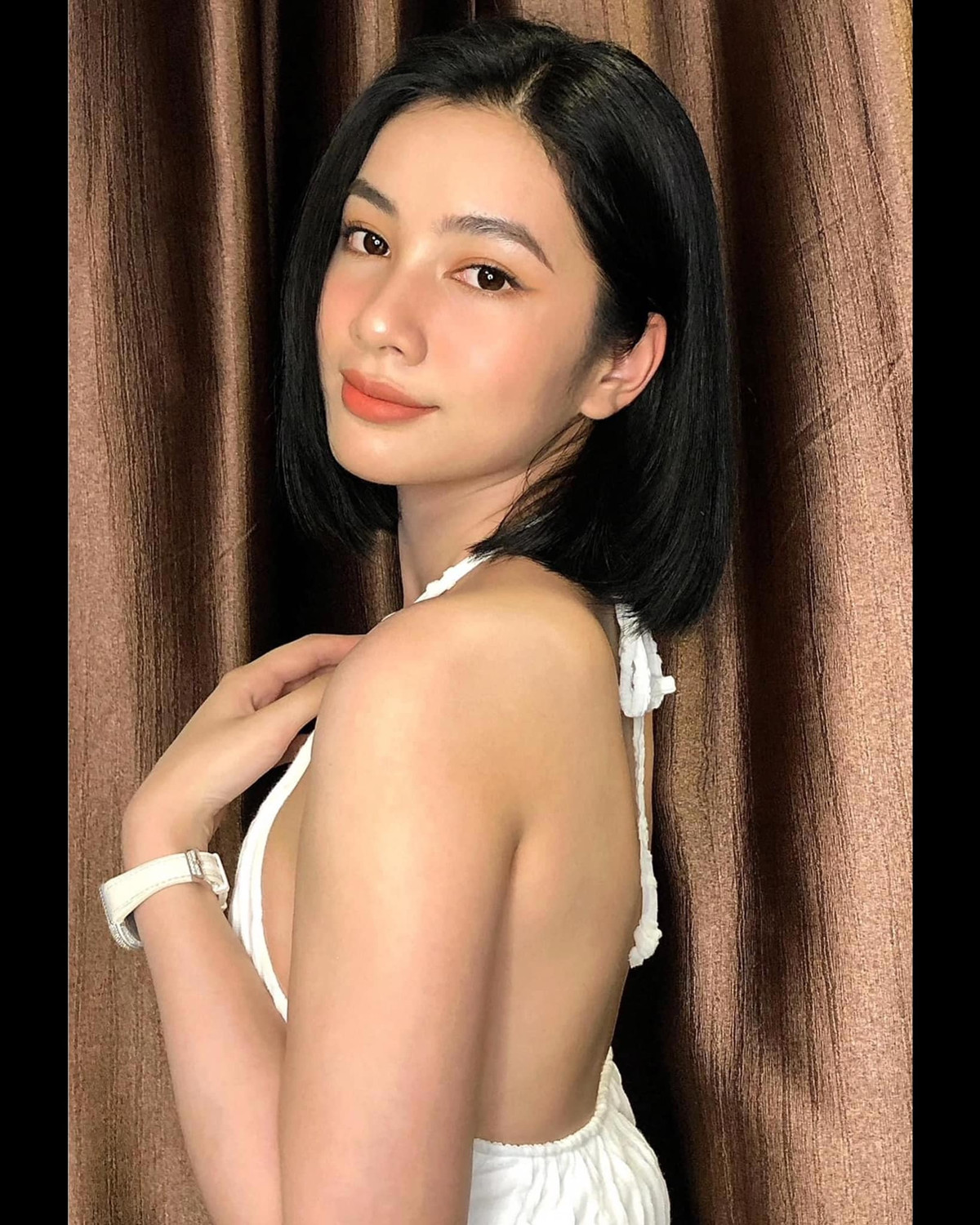 Sau một thời gian giấu kín mối quan hệ, tháng 8/2021, Cẩm Đan và Đức Huy vướng nghi vấn chia tay. Theo đó, chồng cũ Lệ Quyên bị phát hiện hủy theo dõi bạn gái kém 27 tuổi. Trong khi đó, Cẩm Đan lấp lửng chuyện độc thân.