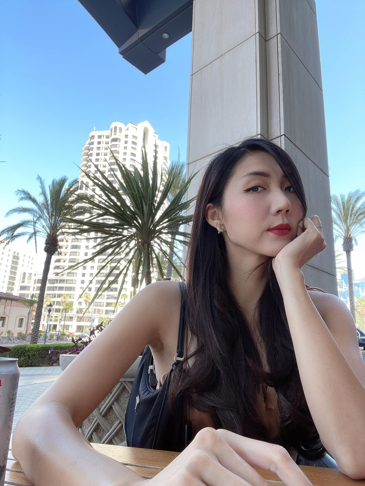 Trong khoảng thời gian chung sống, Ngọc Quyên tâm sự cô và chồng thường xuyên xảy ra xích mích, tranh cãi. Vào tháng 10/2018, chân dài xác nhận vợ chồng ly hôn.