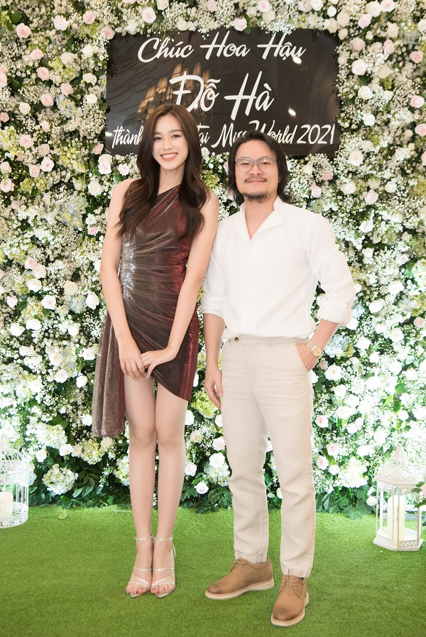 Sáng ngày 20/11, Đỗ Hà sẽ một mình bay đến đất nước Puerto Rico bước vào hành trình chinh phục vương miện cùng hơn 100 đại diện đến từ các quốc gia trên thế giới.