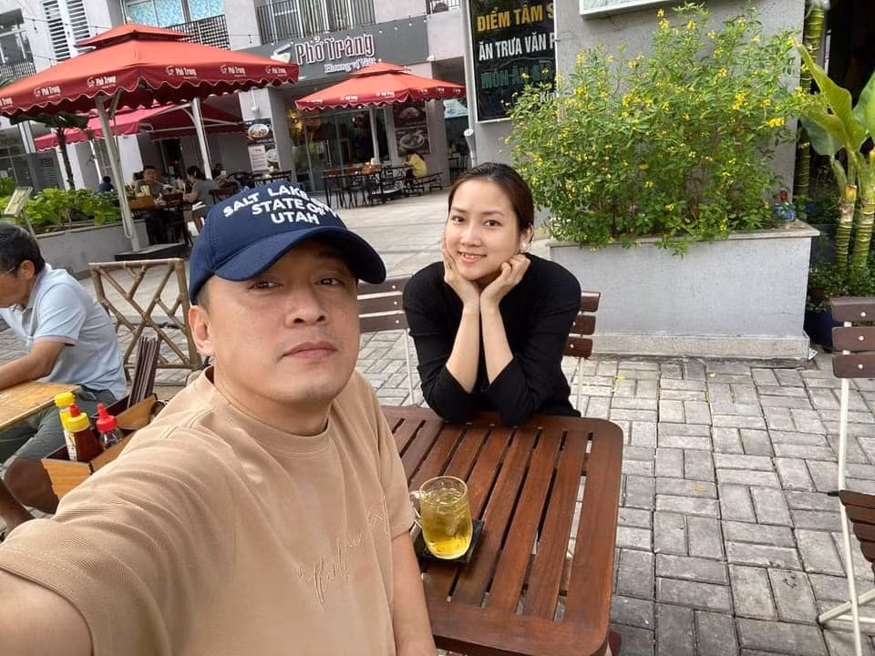 Trước khi đến với Yến Phương, Lam Trường trải qua một lần đò và có một cậu con trai riêng.