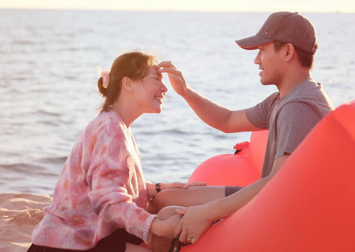 Đáng chú ý, nam diễn viên cũng ngầm xác nhận vợ có tin vui khi cảm ơn những bình luận chúc mừng gia đình Quý Bình sắp có thành viên mới.