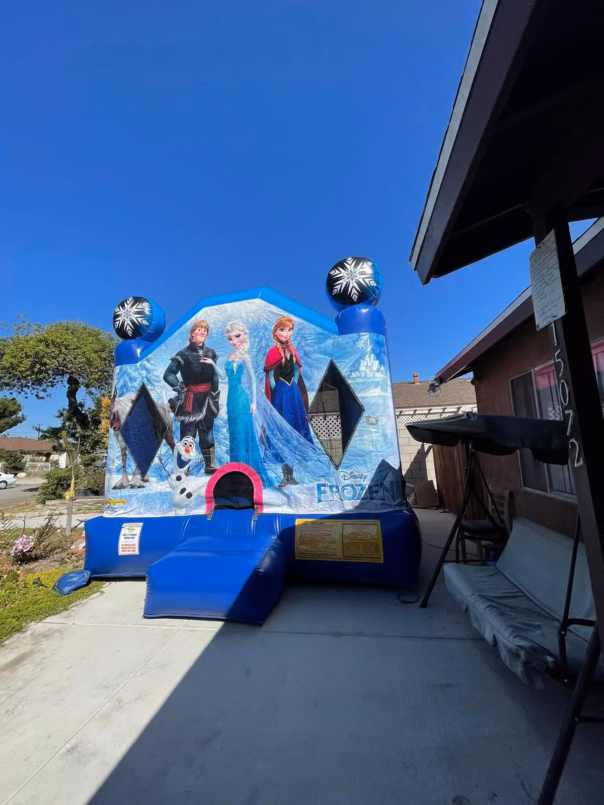 Vợ cũ diễn viên Hoàng Anh cũng cho biết, do tình hình dịch bệnh COVID-19 nên chỉ làm một bữa tiệc nhỏ mừng sinh nhật Abbie với sự có mặt của người thân trong gia đình.