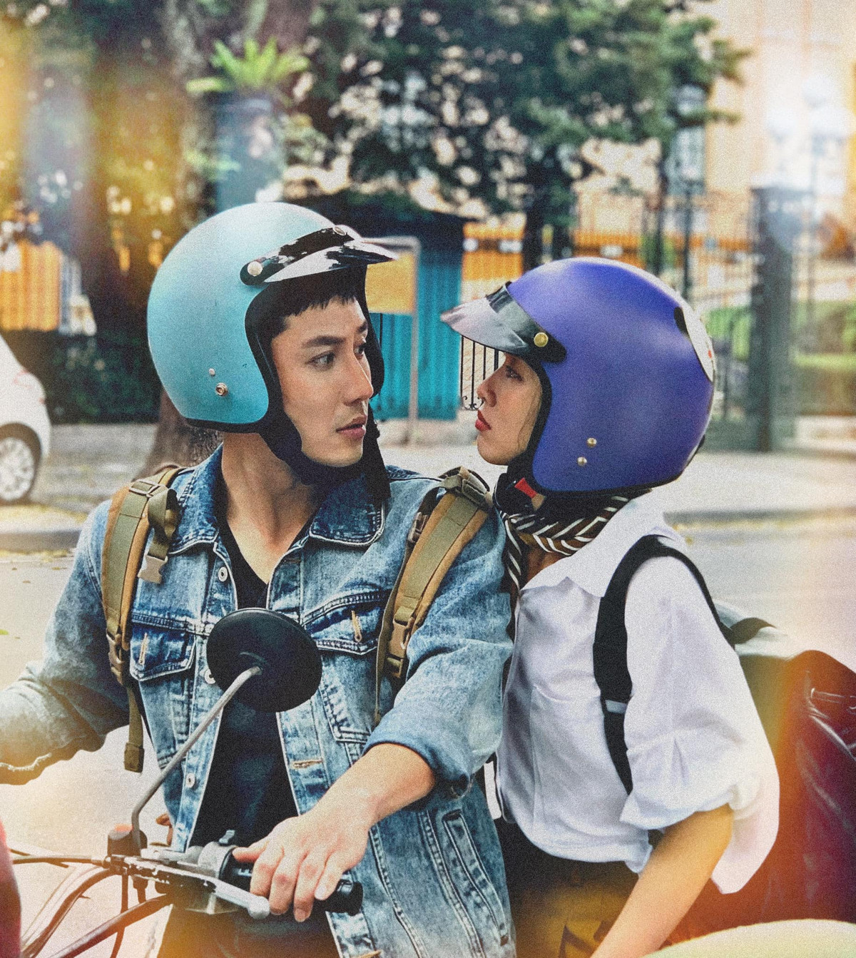 Cặp đôi được khen ngọt ngào từ phim đến đời.