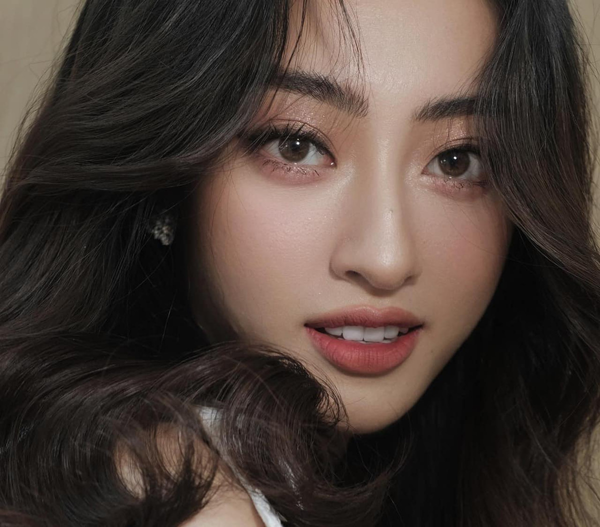 Sau 2 năm đăng quang, Lương Thùy Linh có nhiều bước tiến mới.