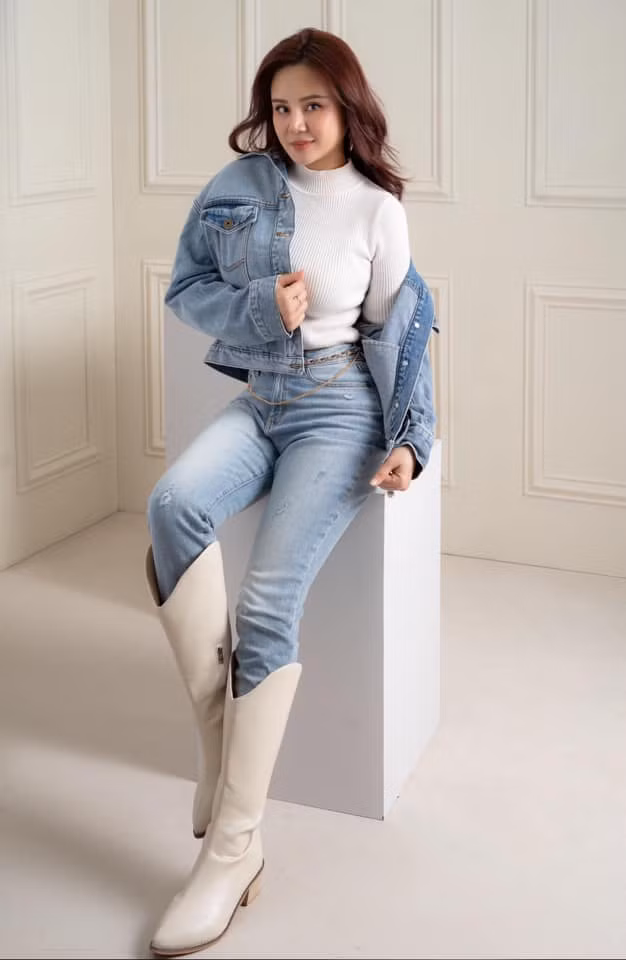 Cùng với việc tiết lộ về ông xã, Vy Oanh tuyên bố sẽ theo đến cùng vụ tố cáo bà Phương Hằng.