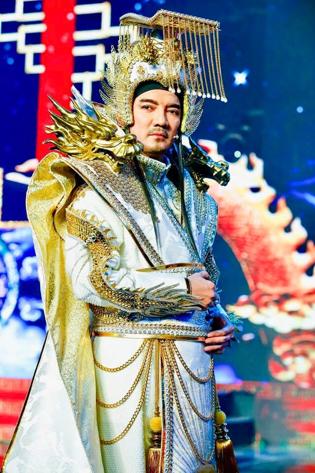 "Ông hoàng nhạc Việt" tiết lộ lý do rút khỏi vai Ngọc Hoàng trong chương trình năm nay: "Hưng cứ lặp lại hình ảnh mình như vậy hoài cũng dễ gây nhàm chán. Hưng cần phải làm mới mình hơn".