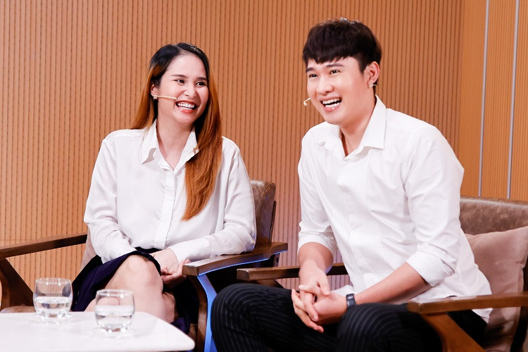 Mới đây, xuất hiện trong chương trình Giải mã tri kỷ, Thảo Trang cho biết điều cô thích ở người chồng kém 8 tuổi đó là sự chững chạc, nhỏ nhẹ, từ tốn, chưa từng nổi nóng và luôn mang đến cảm giác an toàn cho đối phương.