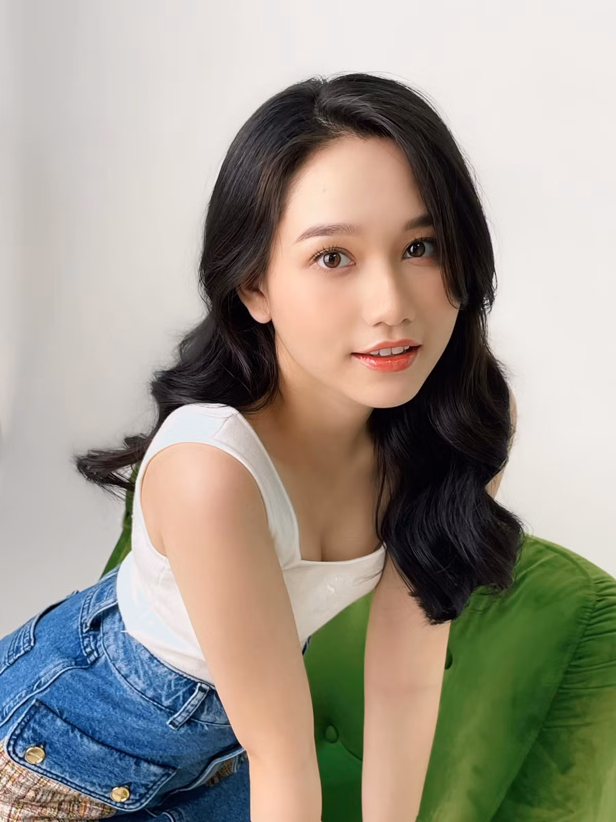 Sau nhiều ngày im lặng khi bị tố mắc bệnh ngôi sao, mới đây diễn viên Trúc Anh đã lên tiếng xin lỗi.