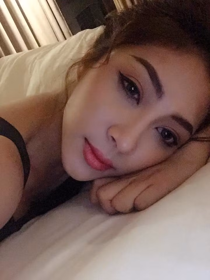 Không chỉ Đặng Thu Thảo, những người thân thiết của nàng hậu cũng lên tiếng chỉ trích Phúc Thành tệ bạc.