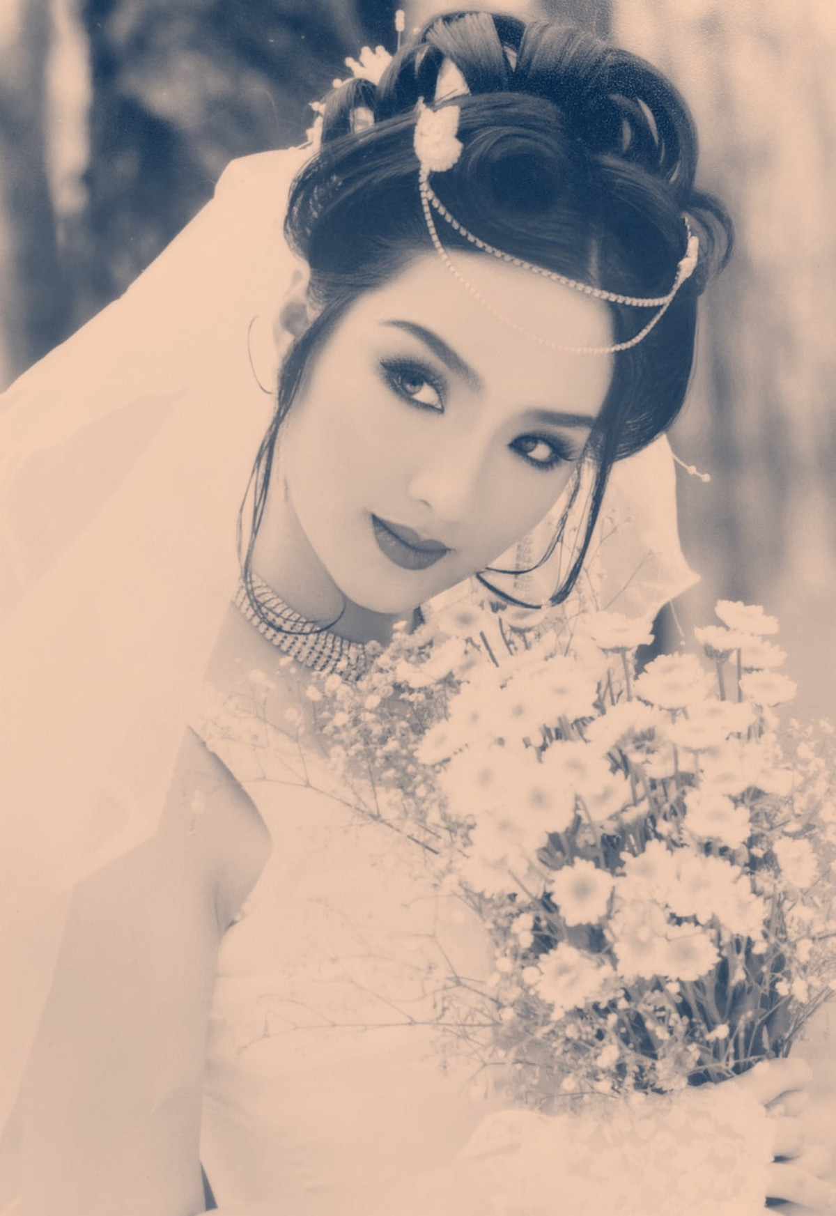 Những năm 1990, Giáng My là gương mặt ăn khách, mức độ phủ sóng rộng khắp.