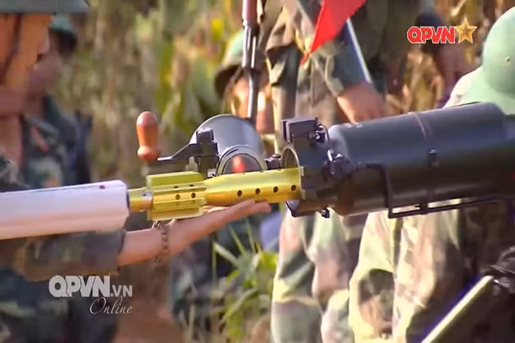 Với các cải tiến của Nhà máy Z115, nhiều khả năng tầm bắn của PG-9 và OG-9 sẽ có thể tăng lên thêm vài trăm mét nữa, hoặc giữ nguyên tầm bắn nhưng tăng độ sát thương và công phá với đầu đạn lớn hơn. Nguồn ảnh: QPVN.