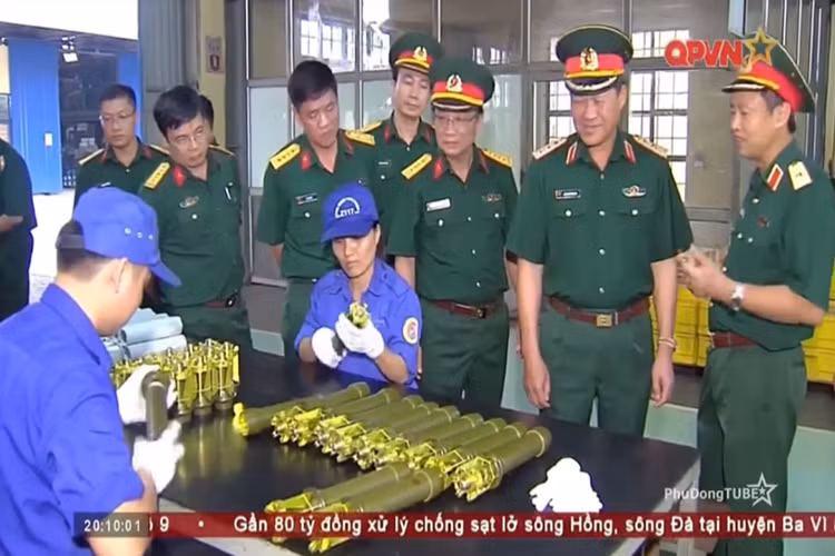 Theo thiết kế ban đầu của PG-9 và OG-9 hay mẫu đạn này được sử dụng cho hai loại nhiệm vụ khác nhau gồm chống tăng và chống bộ binh. Trong đó PG-9 có tầm bắn hiệu quả khoảng 800m và tối đa là 1.300mm, còn OG-9 có thể lên đến 4.500m do có trọng lượng liều phóng lớn hơn hỗ trợ hỏa lực bộ binh tầm xa. Nguồn ảnh: QPVN.