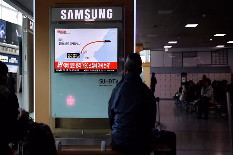 Không chỉ các chuyên gia quân sự mà cả các tướng lĩnh Mỹ cũng cho rằng, tỷ lệ hệ thống GMD có thể đánh chặn được mục tiêu là một ICBM có xác suất như việc “tung đồng xu” trong đó tỷ lệ bắn trượt của nó luôn trên 50% kể cả với các mục tiêu lớn. Nguồn ảnh: Sputnik.