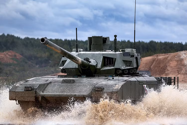 Sở dĩ nói như vậy là bởi siêu tăng T-14 Armata của Nga đang đứng trước một thách thức khá lớn, khi trong Ngày Chiến sĩ xe tăng vừa rồi Quân đội Nga đã cho trình làng bộ đôi xe tăng chiến đấu chủ lực T-90M và T-80BVM biến thể hiện đại hóa sâu nhất từ trước tới nay. Trong khi đó nhìn lại T-14 Armata nó vẫn đang trong quá trình hoàn thiện và chưa sẵn sàng để đưa vào trang bị hàng loạt. Nguồn ảnh: Sturgeon's House.