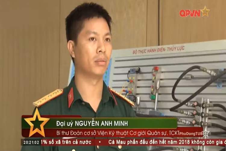 Theo Đại Úy Nguyễn Minh Anh, một thành viên của tổ khoa học kỹ thuật trẻ cho biết , trong giai đoạn hiện nay tổ đang đi sâu vào lĩnh vực nghiên cứu và ứng dụng các trang thiết bị, công nghệ theo hướng hiện đại đối với các loại khí tài hiện có. Để đáp ứng yêu cầu và nhiệm vụ của quân đội trong tình hình mới. Nguồn ảnh: QPVN.