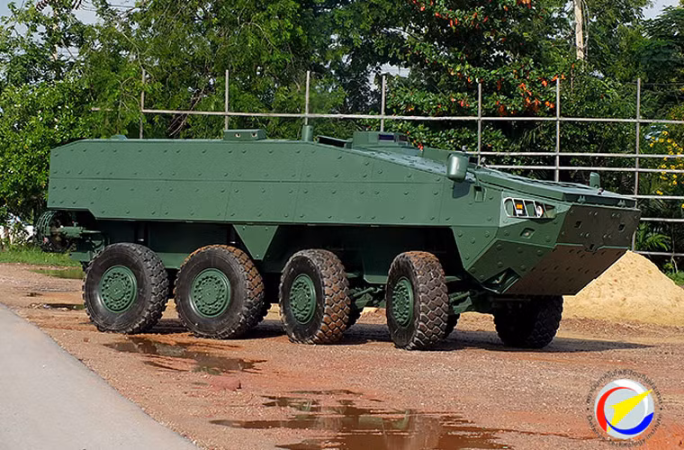 Tuần qua, cơ quan nghiên cứu quốc phòng Thái Lan đã đưa vào thử nghiệm xe bọc thép bánh lốp 8x8 bánh do nước này tự nghiên cứu chế tạo. Nếu dự án thành công, đây sẽ là bước đột phá công nghệ quân sự ở Thái Lan nói riêng và cả Đông Nam Á nói chung.