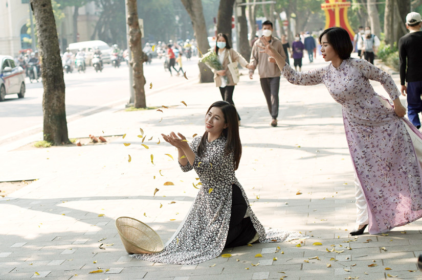 Ha Noi: Thanh binh trong nang cuoi thu-Hinh-8