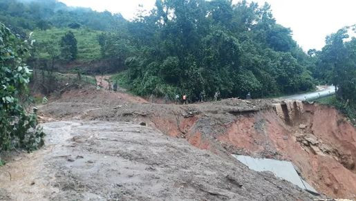 Hiện, lực lượng chức năng đang khẩn trương triển khai phương án để để tìm kiếm các cán bộ chiến sỹ.