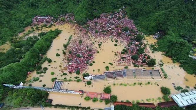 Ngập lụt lịch sử tại Quảng Ninh năm 2015.