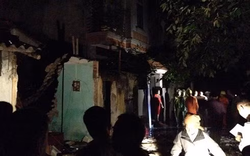 No binh gas o Nam Dinh: 3 nha sap, 3 nguoi thuong vong