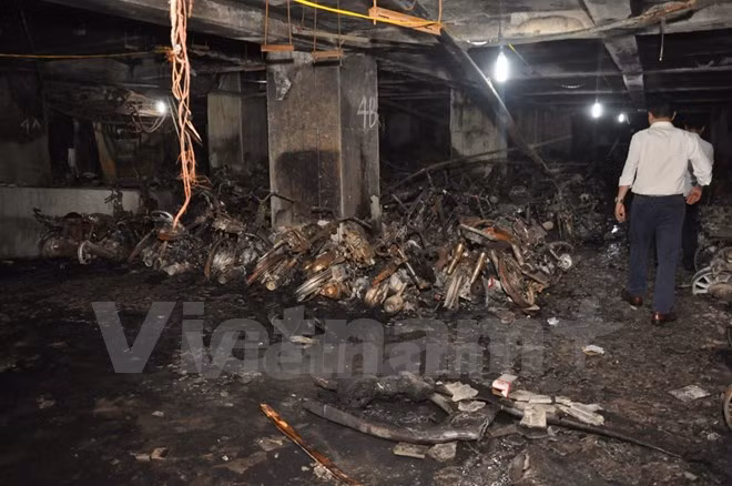 Lien tiep chay chung cu o Ha Noi, trach nhiem thuoc ve ai?-Hinh-3